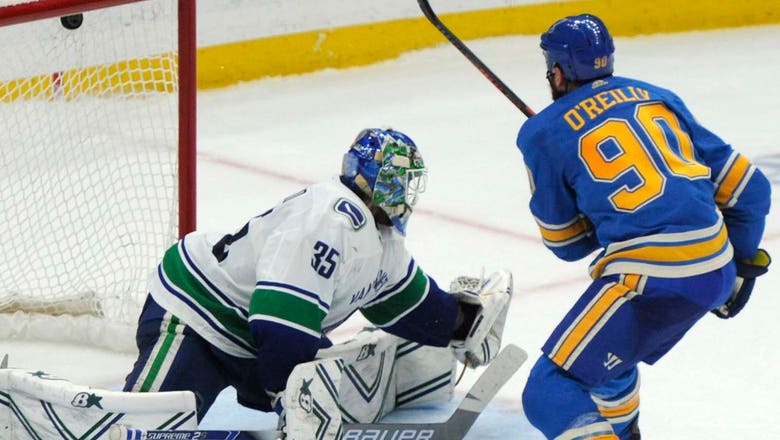 Blues earn 3-2 shootout win over Canucks, to play Jets in first round