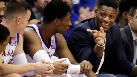 Jayhawks' De Sousa wins appeal, eligible to play