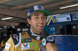 Chase Elliott wins Cup Series pole at Dover