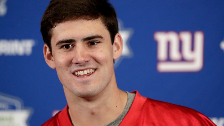 Daniel Jones gets more than passing grade at Giants minicamp