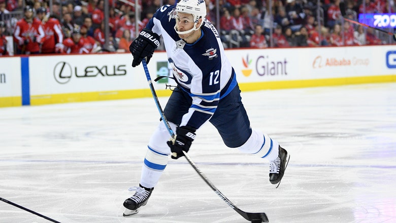 Flyers' 'win-now' offseason continues with Hayes signing