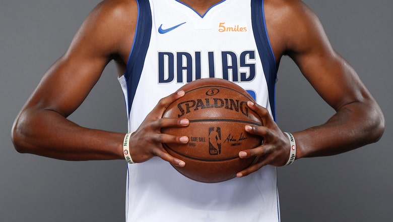 Lakers claim Kostas Antetokounmpo off waivers from Dallas