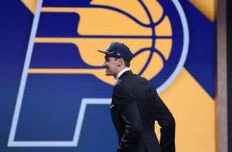 
					Pacers sign first-round pick Bitadze
				
