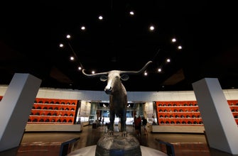 
					University of Texas opens new Hall of Fame
				