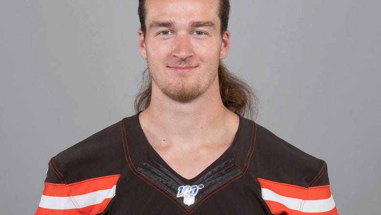 "Scottish Hammer" wins Browns punting job over vet Colquitt