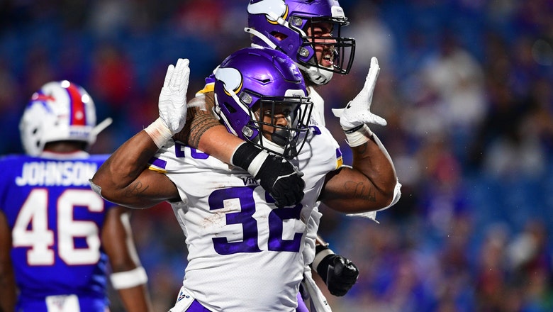 Bills' backups stage big rally late, beat Vikings 27-23