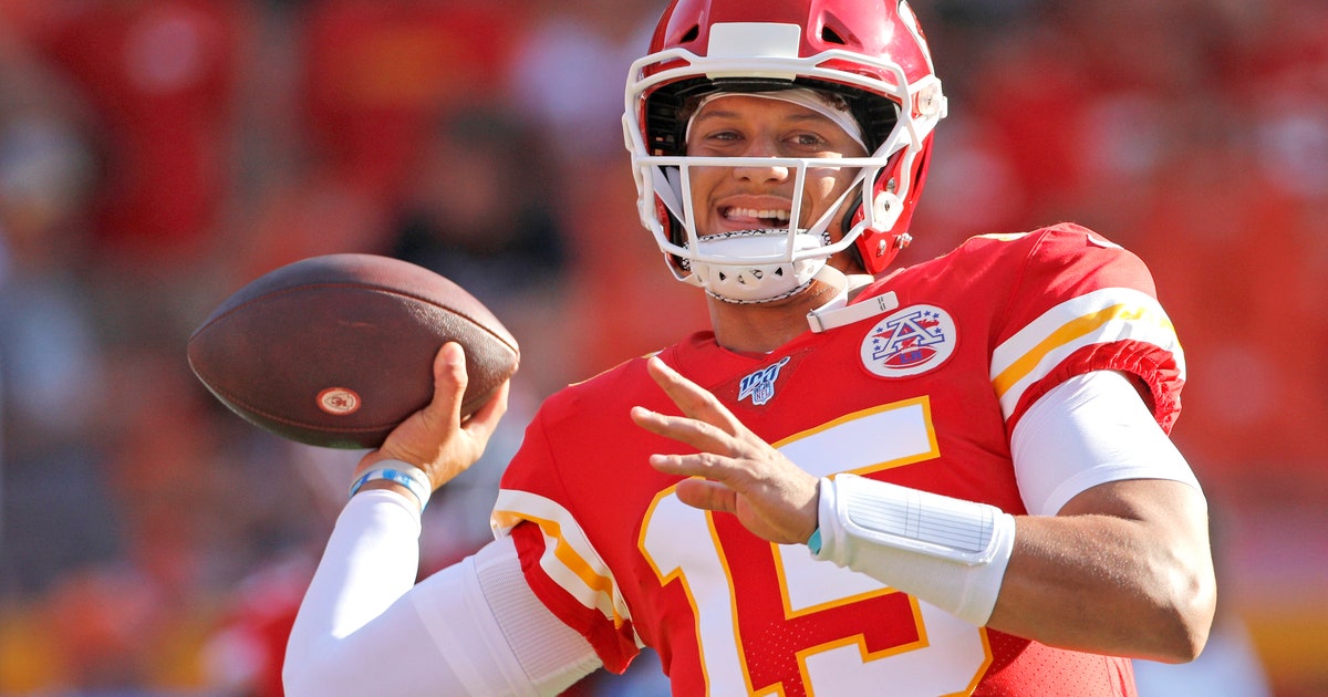 Mahomes sharp as Chiefs rout Bengals in preseason opener | FOX Sports
