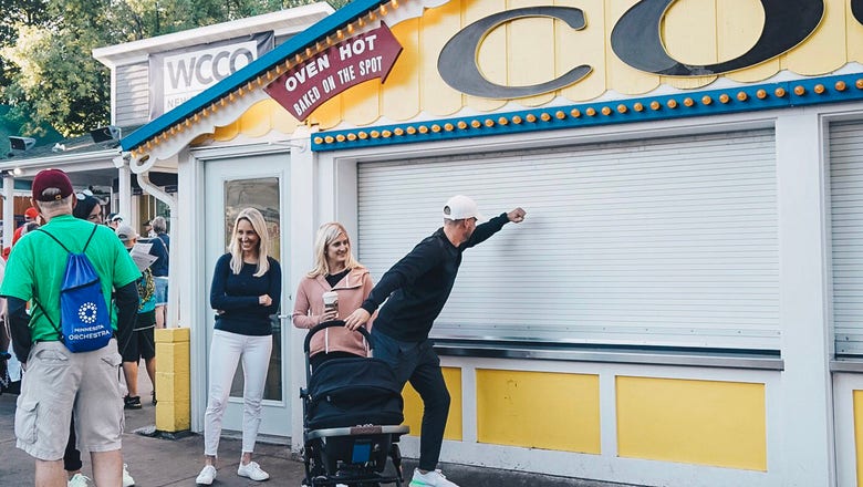 Top Tweets: Wolves' Ryan Saunders just wants some cookies at the State Fair