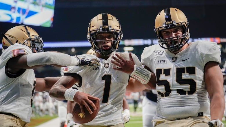 Army rebounds to upend Texas-San Antonio, 31-13