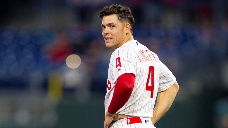 Alonso homers, but Kingery three-run double wins it for Phillies