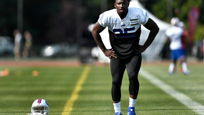 AP source: Chiefs agree to 1-year deal with RB LeSean McCoy