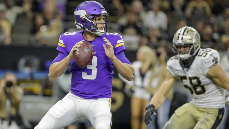 Vikings sign eight players to practice squad