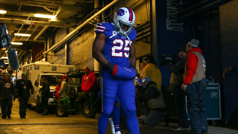 McCoy brings veteran presence to youthful Chiefs' backfield