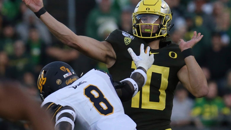No. 13 Oregon overcomes slow start to beat Cal 17-7