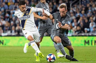 
					Minnesota United FC ousted from MLS Cup playoffs after 2-1 loss
				