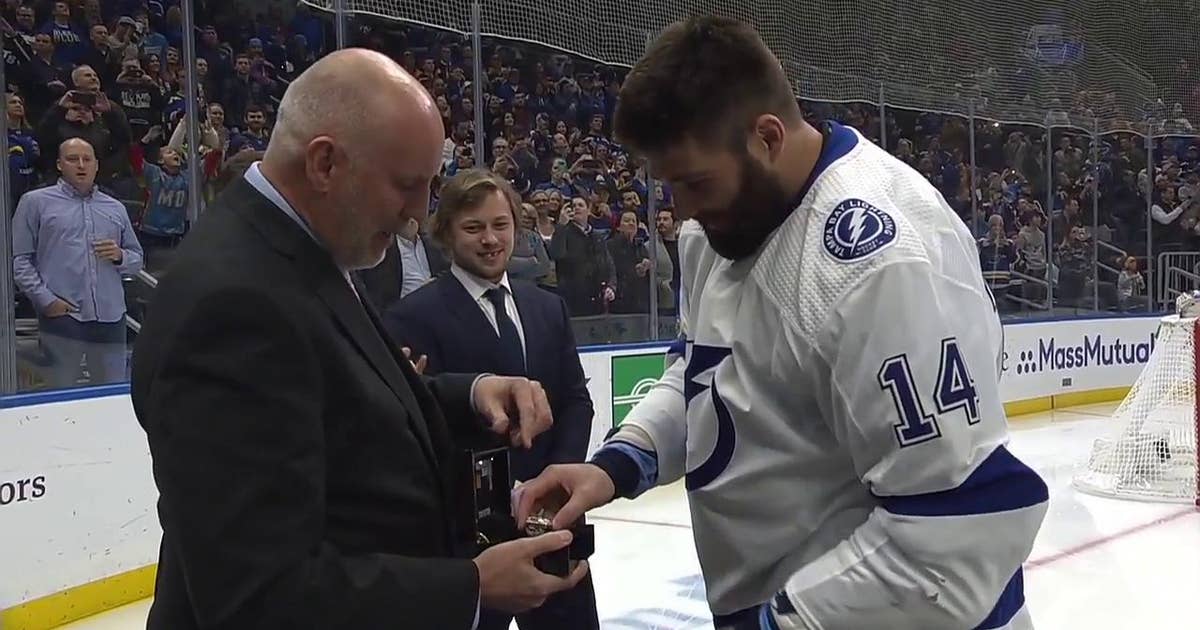 Pat Maroon Receives His Stanley Cup Ring Fox Sports 