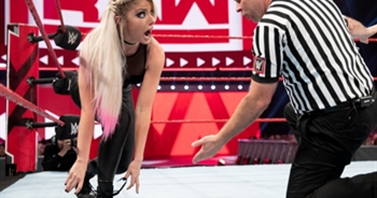 5 Unforgettable Wardrobe Malfunctions Wwe List This Fox Sports