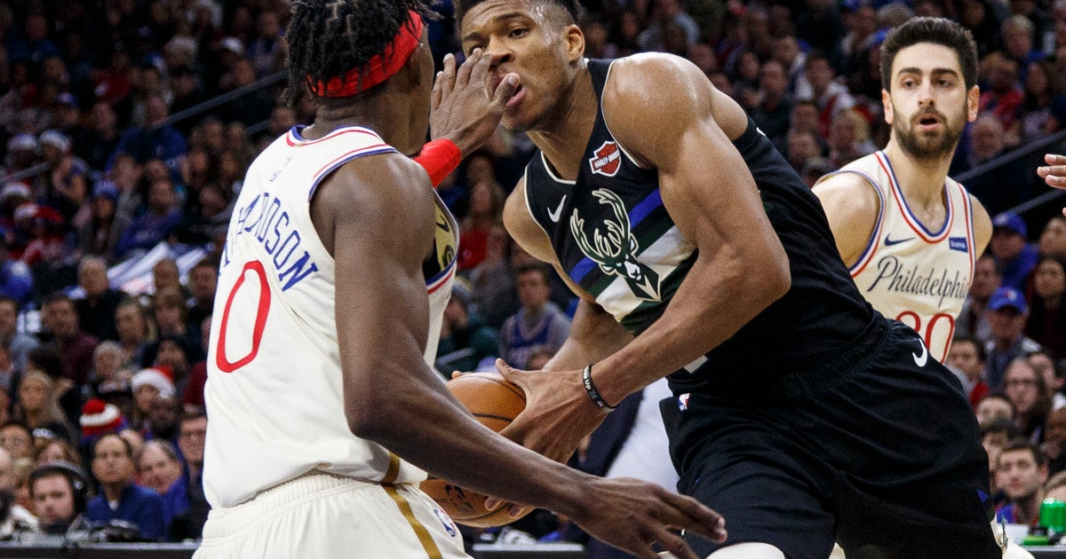Giannis Antetokounmpo ruled out because of back soreness
Giannis Antetokounmpo ruled out because of back soreness