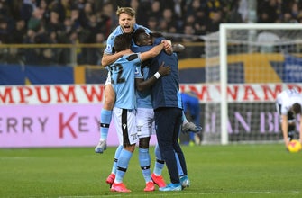 
					Lazio wins 1-0 at Parma to go 1 point behind leader Juventus
				