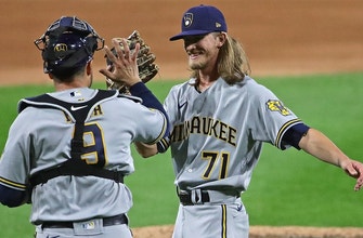 
					Josh Hader shuts the door on White Sox in Brewers 1-0 win
				