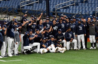 
					Hunter Renfroe's grand slam powers Rays to Wild Card series sweep of Blue Jays
				