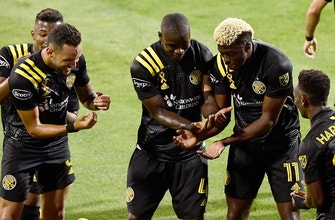 Gyasi Zardes' late goal seals 2-0 win for Columbus Crew over Nashville SC Gyasi Zardes' late goal seals 2-0 win for Columbus Crew over Nashville SC