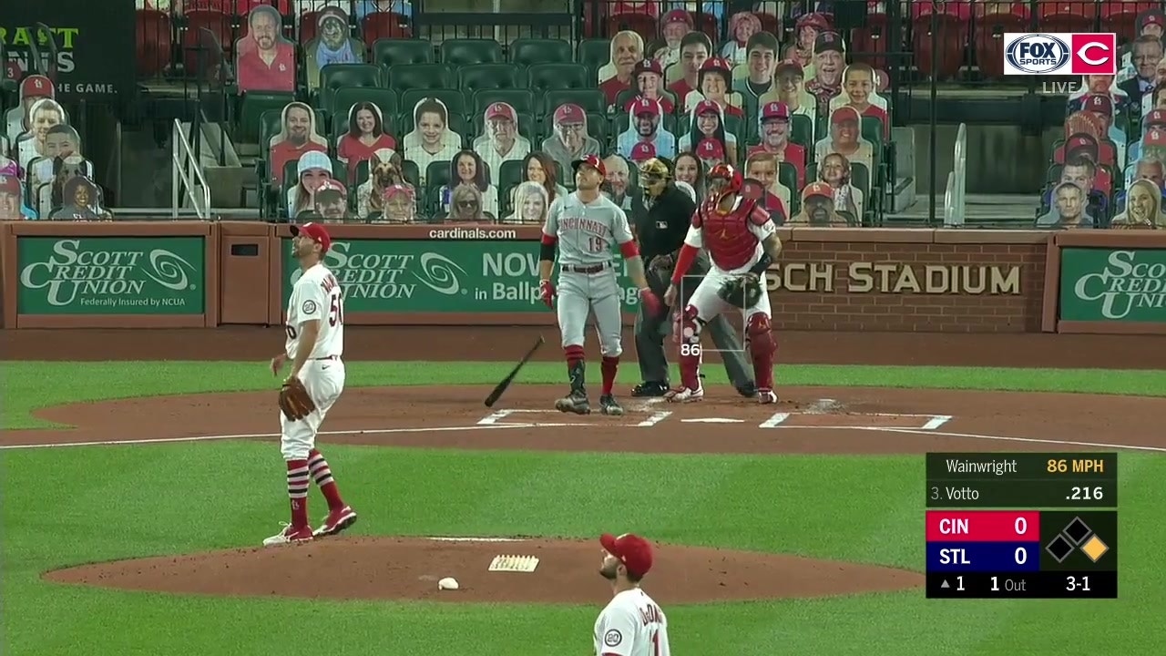 Joey Votto launches 442-foot home run off Adam Wainwright | FOX Sports