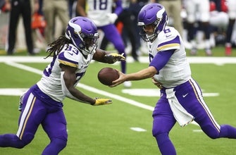 Vikings hang on to beat Texans for first win of the season