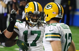 Michael Strahan: ‘I wouldn’t be surprised if it goes through Lambeau [Field] that we could see the Packers in the Super bowl’
