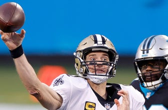 Drew Brees hits Austin Carr for 11-yard touchdown as Saints extend lead over Panthers, 33-7