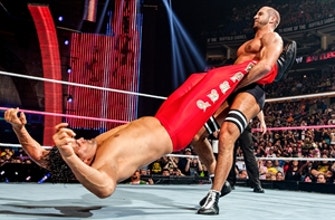 
					Cesaro’s feats of strength: WWE Top 10, April 21, 2021
				
