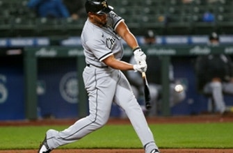 Jose Abreu launches grand slam as White Sox handle Mariners, 10-4