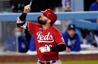 Jesse Winker’s two-run homer in the top of the 10th secures Reds’ 5-3 win over Dodgers