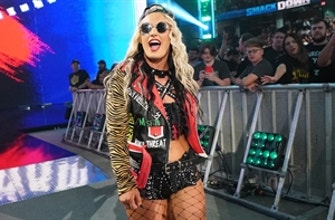 Go behind the scenes of Toni Storm’s SmackDown debut