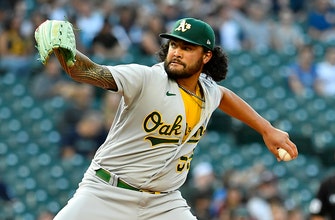 Sean Manaea sits down 13 Mariners in A's 4-1 victory