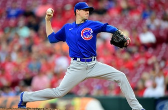 Kyle Hendricks logra la 14ta victoria líder en la liga cuando los Cachorros vencieron a los Rojos, 2-1