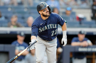 Luis Torrens helps Mariners walk off vs Rangers, 2-1