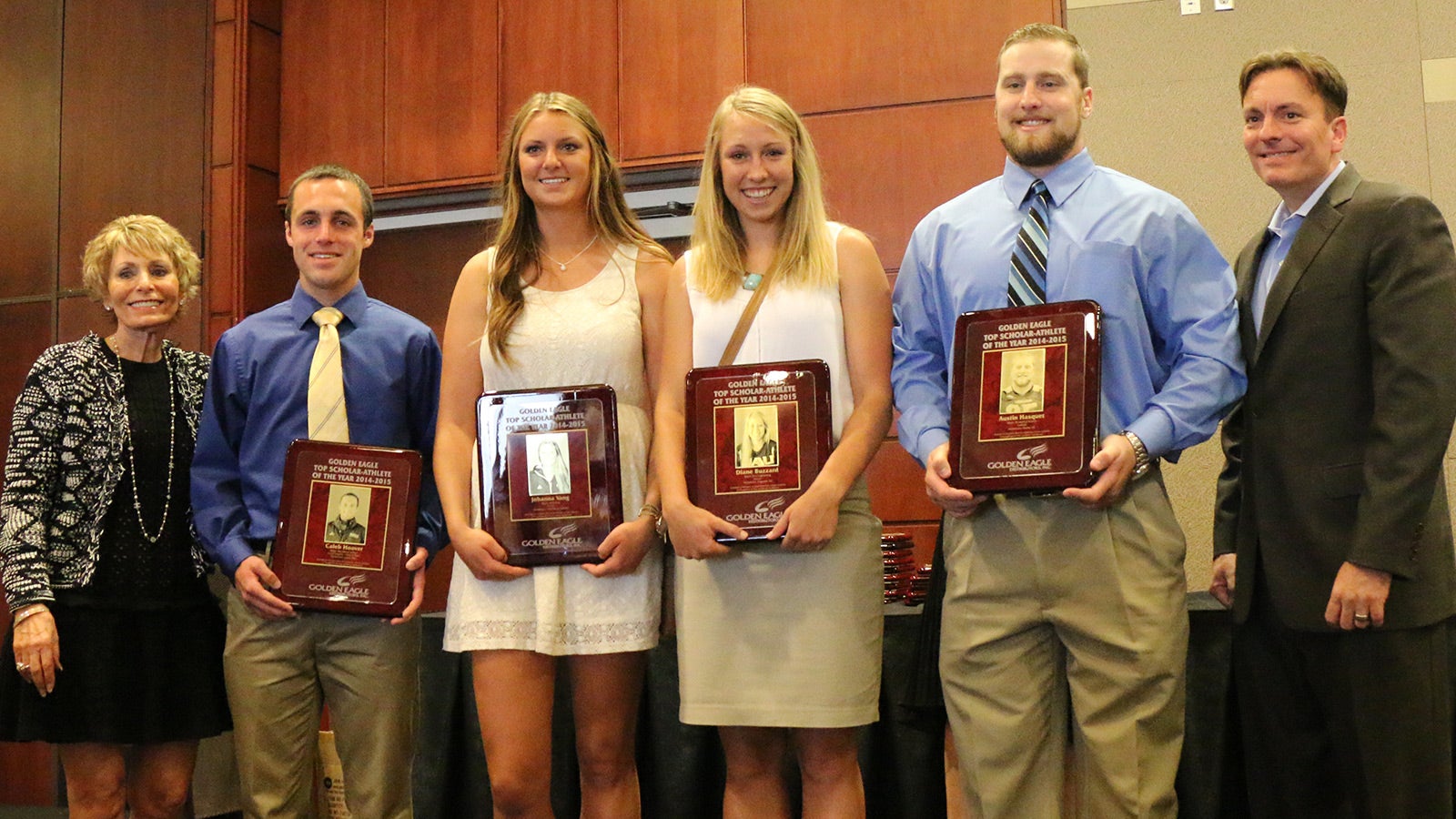 4 Share Top Honors At Naus Golden Eagle Ceremony Fox Sports