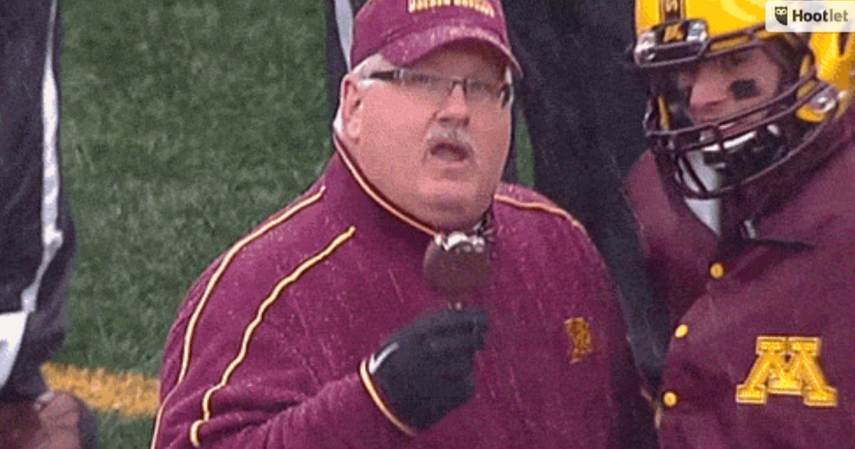 Minnesota coach enjoying ice cream on the sidelines FOX Sports