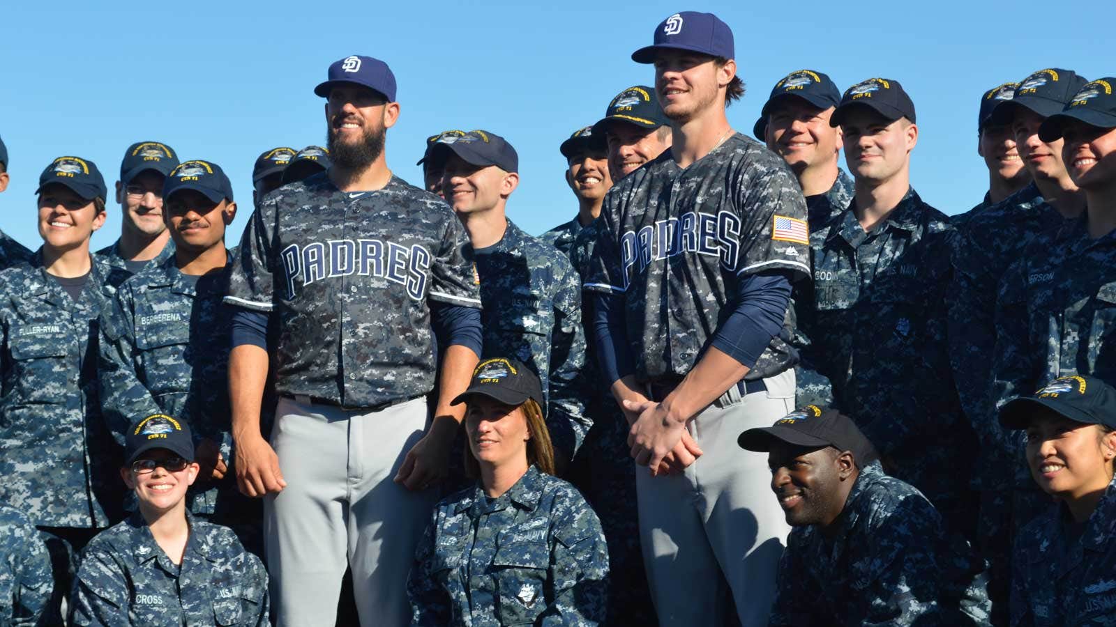 padres military jersey 2022