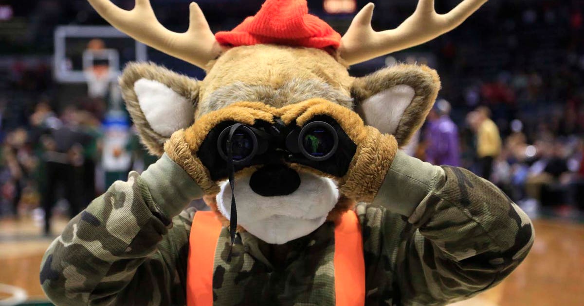 Watch Bucks mascot troll Pats with ball-deflating video 