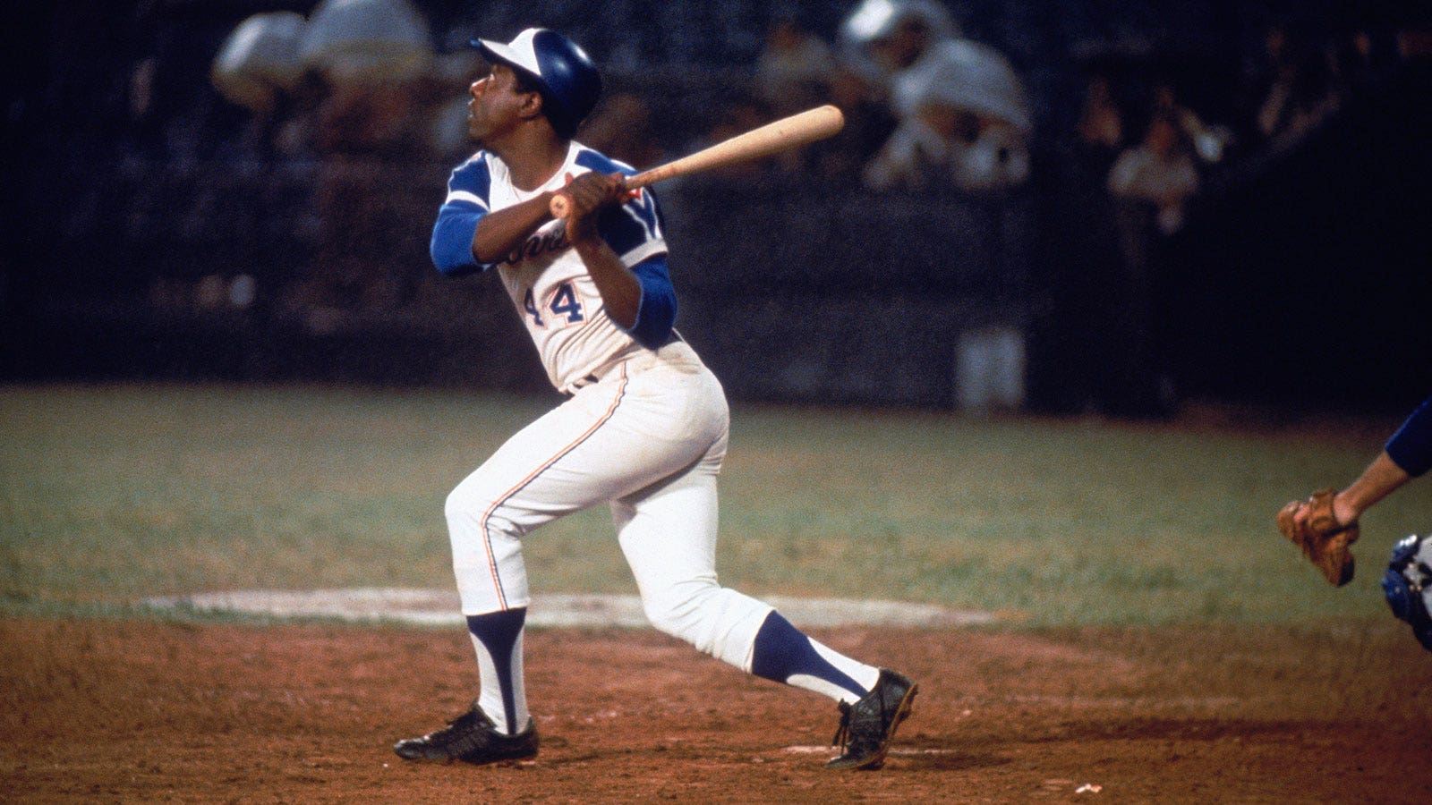 hank aaron commemorative bat