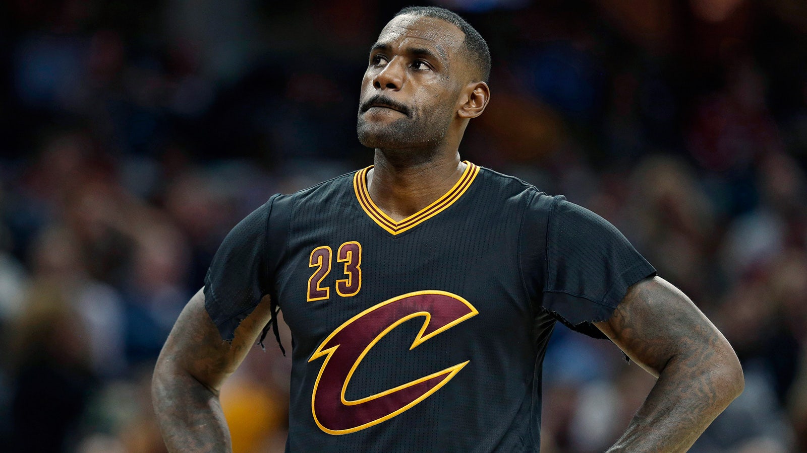 lebron black jersey with sleeves