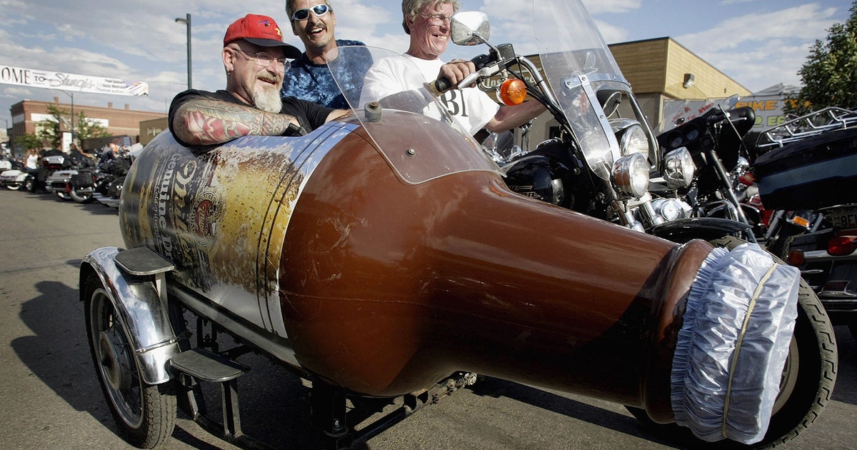 Presenting 'The Beer Engine' A bike with a beer barrel sidecar FOX