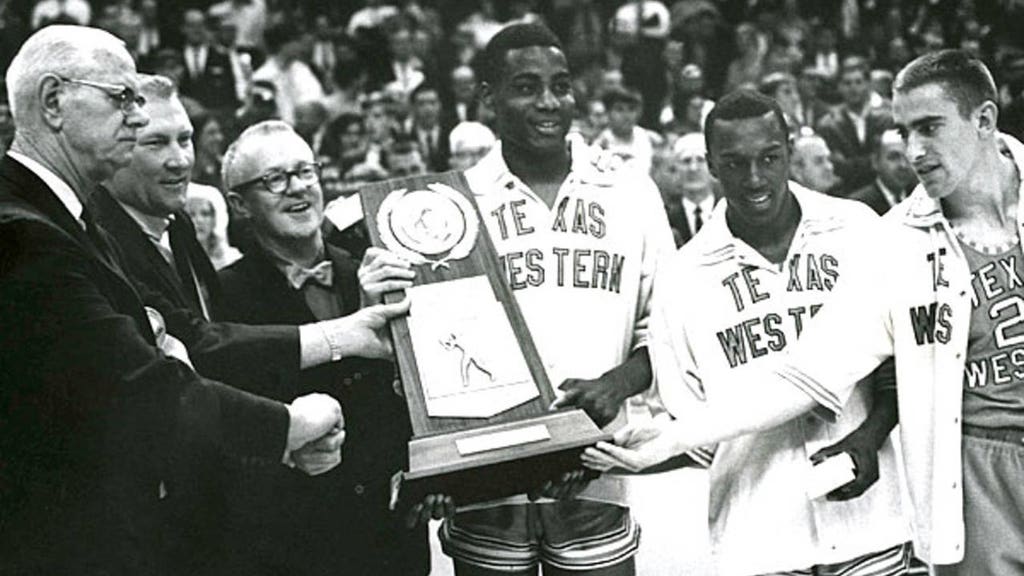 Top 10 Moments Of The Ncaa Tournament Fox Sports