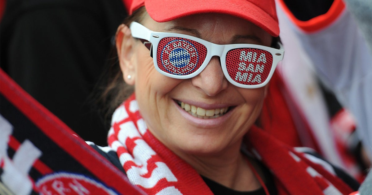 Bayern Munich fans receive prize from German Football Federation | FOX