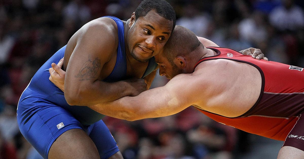 daniel cormier figure