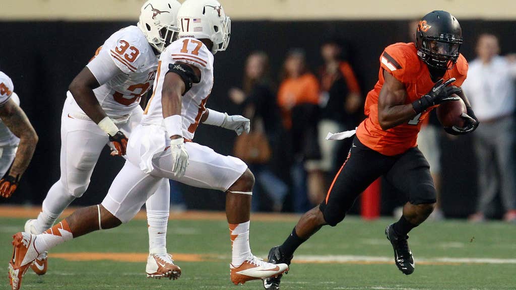 College Football S Most Unique Uniforms And Helmets Fox Sports