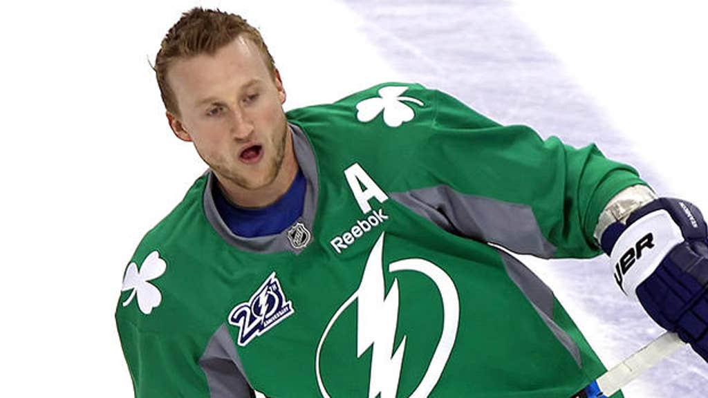 tampa bay lightning green jersey