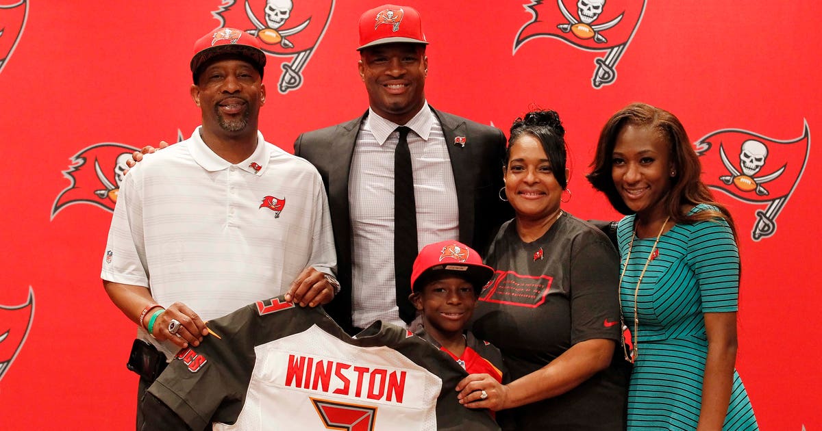 Jameis Winston's father wears old-school Buccaneers logo with son's ...